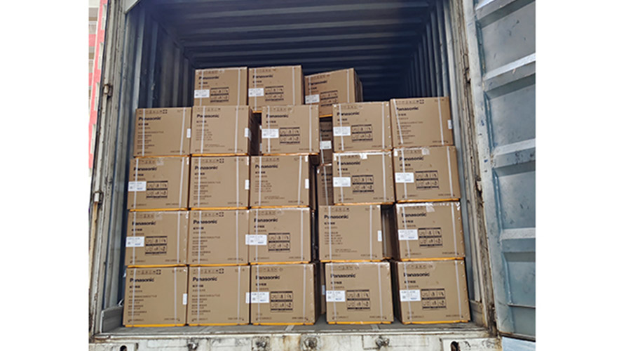 滿滿的貨物！國內(nèi)知名品牌客戶全自動滾筒洗衣機(jī)裝柜發(fā)貨